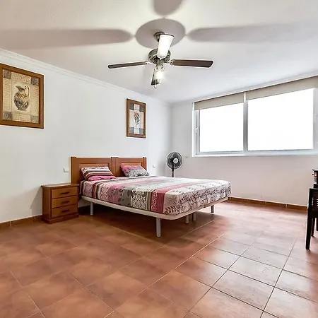 Townhouse Los Cristianos 4hrinie Διαμέρισμα *